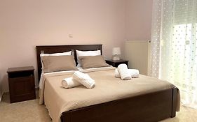 Pefkochori Apartments